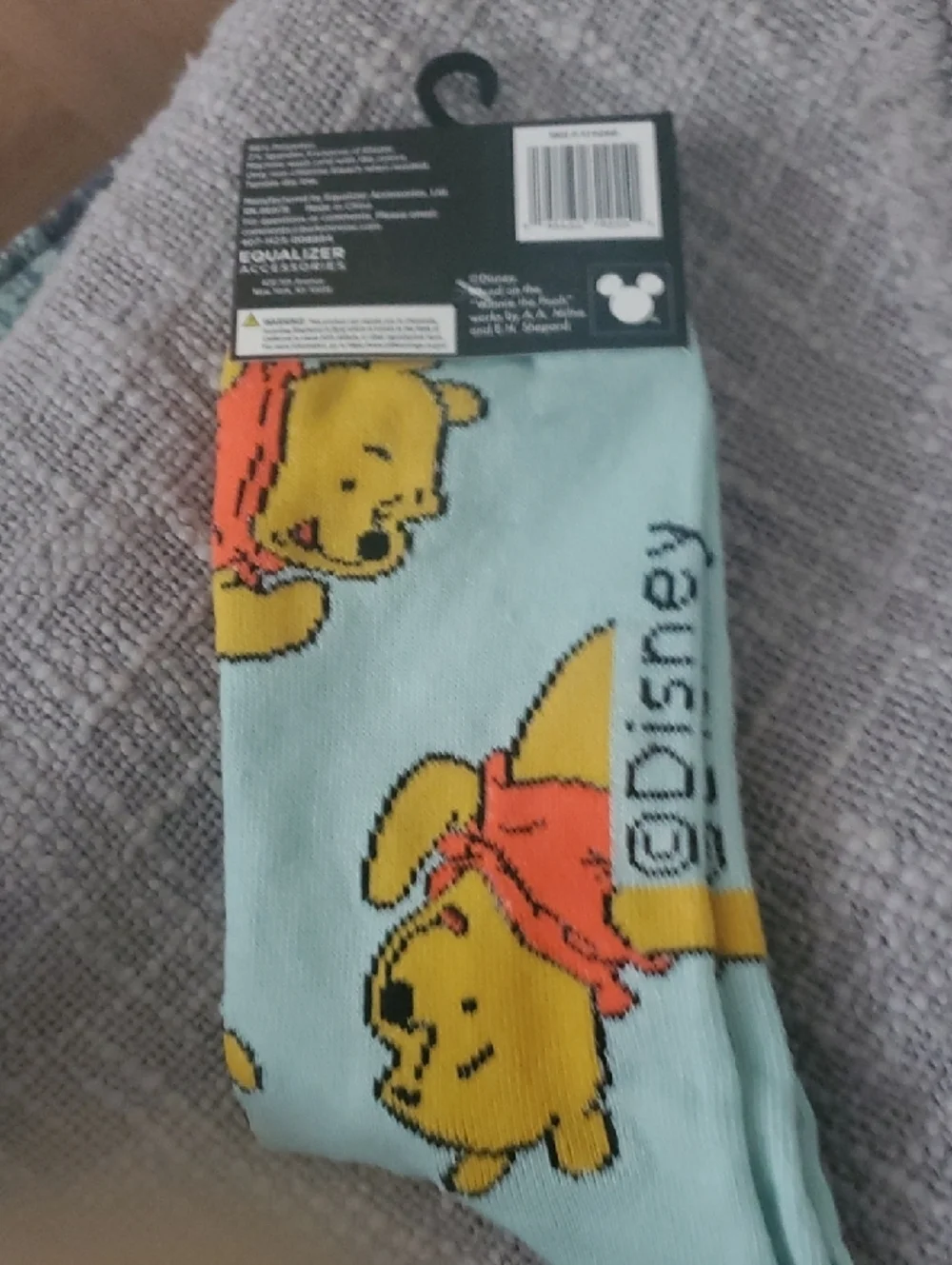 Disney/Teddy Womens/Mens Crew Socks with Yellow/Blue Winnie/Gold/Blue Teddy